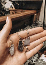 Load image into Gallery viewer, Natural Crystal Quartz Diffusing Necklace