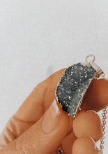 Load image into Gallery viewer, Natural Crystal Quartz Diffusing Necklace