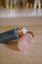 Load image into Gallery viewer, WAO Oil Beauty Roller