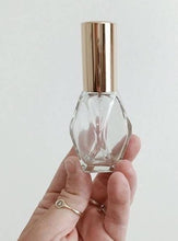 Load image into Gallery viewer, Essential Oil Geo Bottle Spray