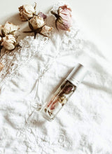 Load image into Gallery viewer, Flower Infused Jade Lemon Lavender Roller