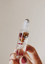 Load image into Gallery viewer, Flower Infused Jade Lemon Lavender Roller