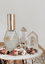 Load image into Gallery viewer, Essential Oil Geo Bottle Spray