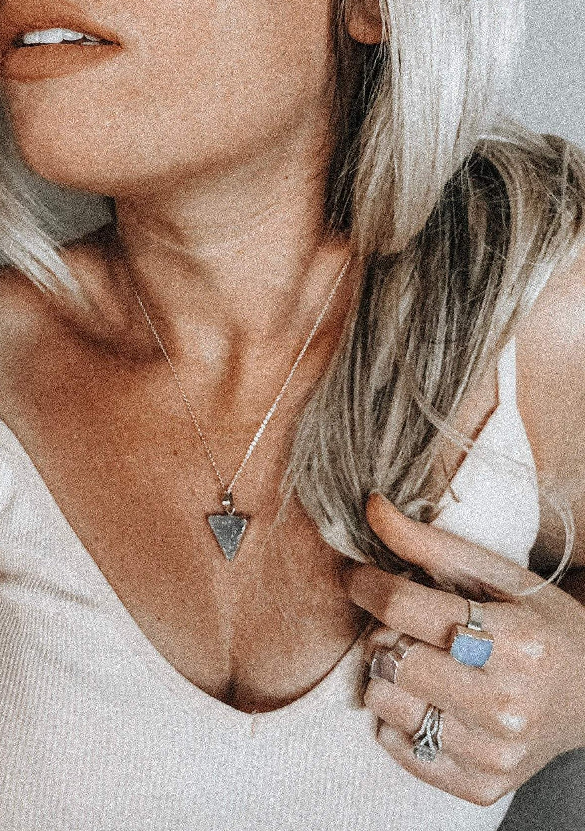 Mini Triangle Diffuser Necklace – Wood And Oils
